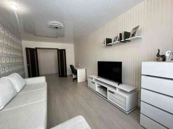 Сдаю светлую и теплую 2-х комн. квартиру в Калининском р-не Донецк