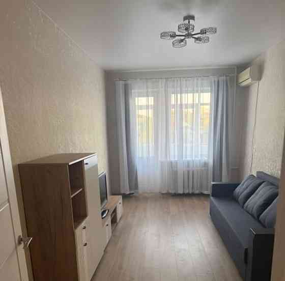 Сдаю двухкомнатную квартиру на 5 этаже многоэтажного дома в Ворошиловском районе Донецк