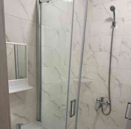 Сдаю двухкомнатную квартиру на 5 этаже многоэтажного дома в Ворошиловском районе Донецк