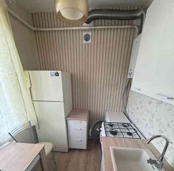 Сдаю двухкомнатную квартиру на 5 этаже многоэтажного дома в Ворошиловском районе Донецк