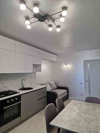 Сдам двухкомнатную комнатную квартиру в Ворошиловском районе на набережной, этаж 3 из 9 Донецк