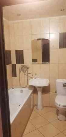 Сдается: 1-комнатная квартира Этаж: 6 Район: Ворошиловский Стоимость аренды: 27000 рублей Донецк