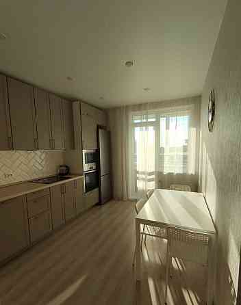 Сдается: Однокомнатная квартира Этаж: 7/9 Район: Ворошиловский Площадь квартиры: 40м² Донецк