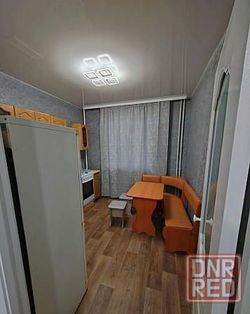 Сдаю однокомнатную квартиру 34.0 м² этаж 9/10 город Донецк, Ворошиловский район, проспект Мира. Донецк - изображение 3