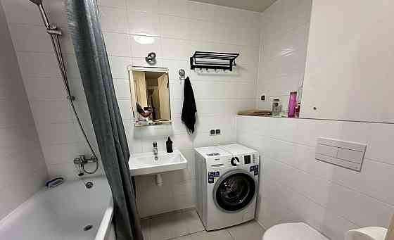 Сдается: Двухкомнатная квартира Этаж: 7/14 Район: Калининский(Набережная) Площадь квартиры: 52,5м² Донецк