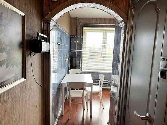 Сдается: 2-комнатная квартира Этаж: 2 Район: Ворошиловский Стоимость аренды: 25000 рублей Донецк