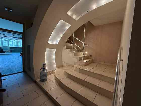 ПPОДAЖA: помещение в центре города! Донецк