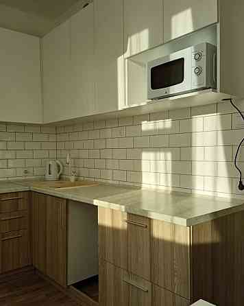 Сдаю однокомнатную квартиру 40.0 м² этаж 3/9. ленинский район, Цирк, Ленинский проспект Донецк