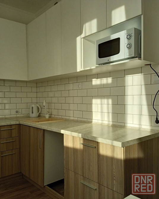 Сдаю однокомнатную квартиру 40.0 м² этаж 3/9. ленинский район, Цирк, Ленинский проспект Донецк - изображение 1