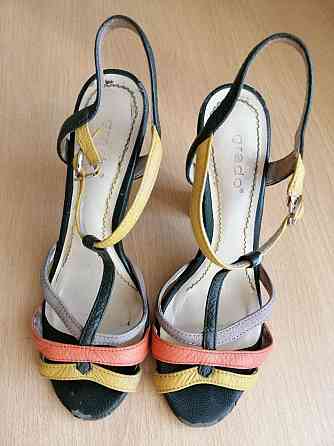 Продам босоножки р. 36 Донецк