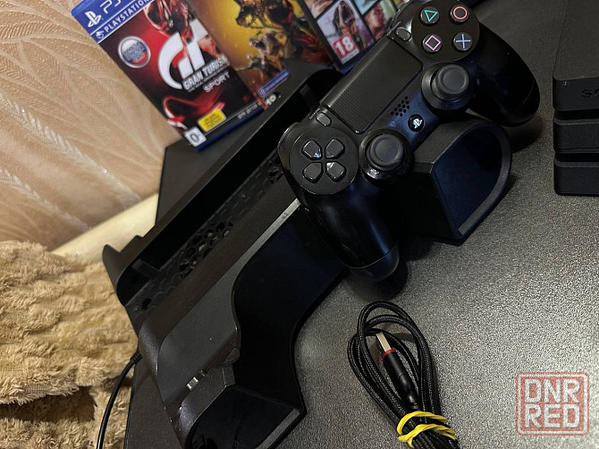 Sony Playstation 4 PRO 1Tb Макеевка - изображение 2