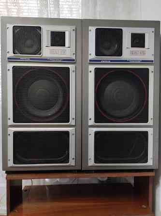 Продам интегральный усилитель SONY TA-FE370 вместе с двумя колонками ЭЛЕКТРОНИКА35АС-015 Харцызск