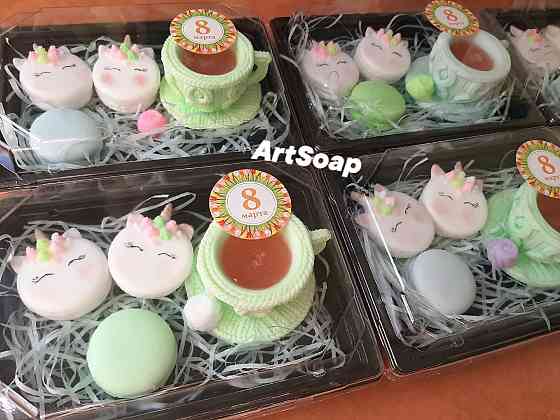 Косметика для женщин Наборы к 8 Марта. Подарки, сувенирное мыло. Донецк