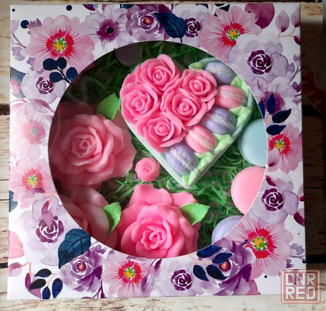 Косметика для женщин Наборы к 8 Марта. Подарки, сувенирное мыло. Донецк - изображение 8