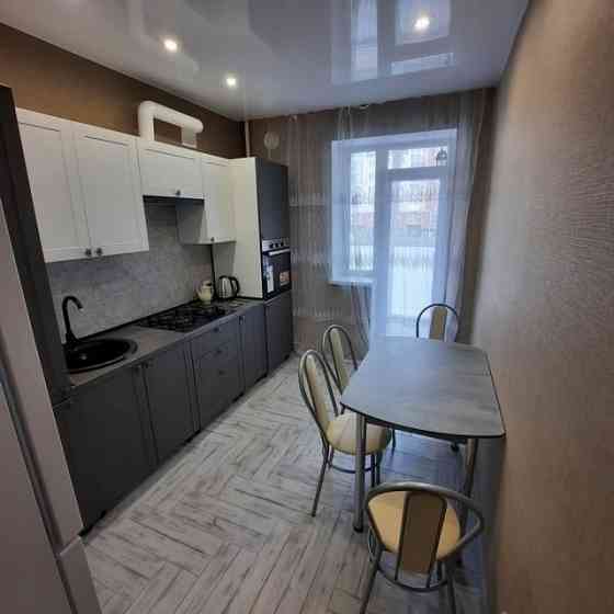 Сдается: Однокомнатная квартира Район: Ворошиловский район Рядом есть продуктовый магазин,оста Донецк