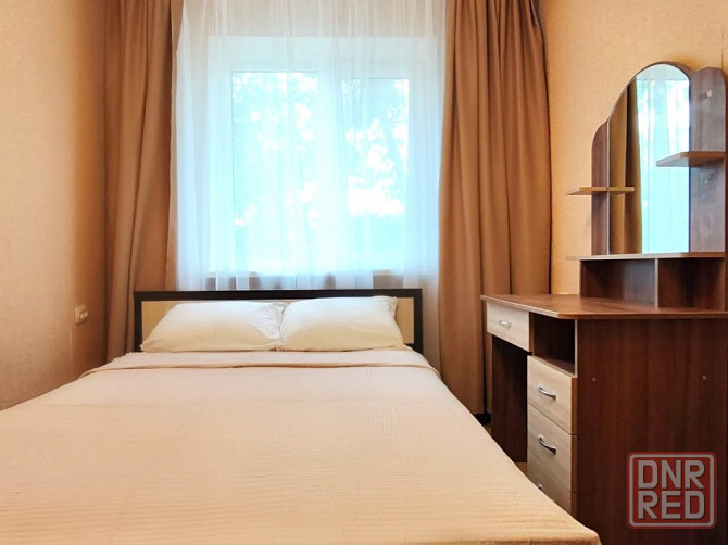 Сдаётся трёхкомнатная квартира на Донском, рядом с Караваном. Идеальный вариант для семьи. Донецк - изображение 3