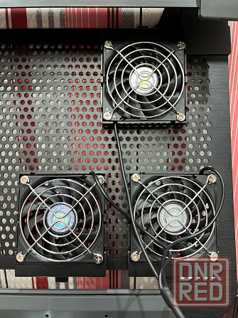 Продам охлаждающую подставку под ноутбук Cooler Master NotePal U3 Донецк - изображение 6
