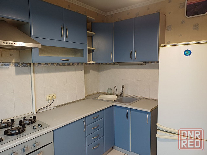 Продам 3-х комнатную квартиру в Калининском районе, проспект Ильича Донецк - изображение 1