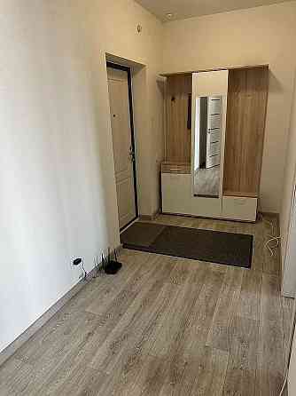 Сдается: студия- квартира Этаж: 2/5 Район: Ворошиловский Площадь квартиры: 52,5м² Донецк