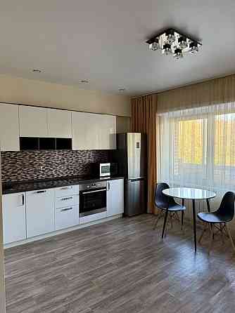 Квартира расположена в Ленинском районе Донецка, возле школы 44 Донецк