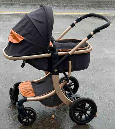 Продам коляску, ходунки в подарок Донецк