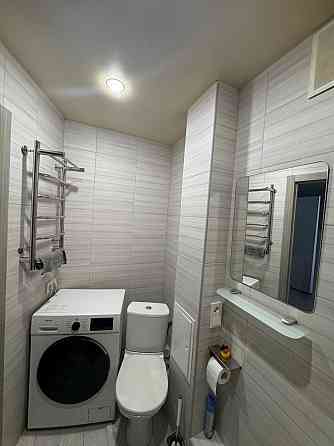 Сдается чистая, просторная двухкомнатная квартира ( 54м2), с мебелью и техникой на длительный срок в Донецк