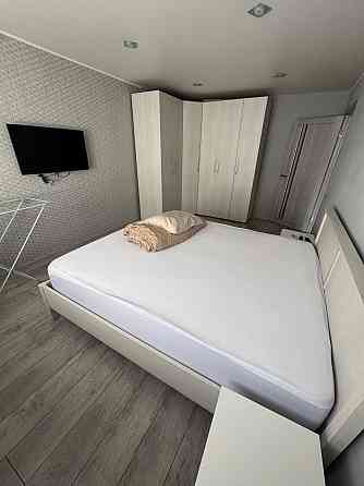 Сдается чистая, просторная двухкомнатная квартира ( 54м2), с мебелью и техникой на длительный срок в Донецк