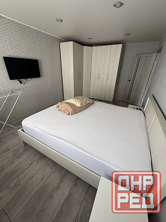 Сдается чистая, просторная двухкомнатная квартира ( 54м2), с мебелью и техникой на длительный срок в Донецк - изображение 1