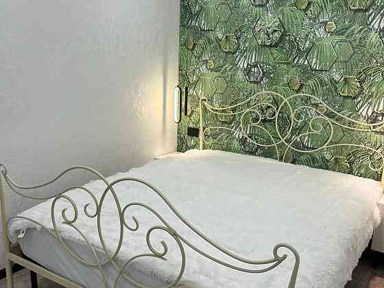 Сдам евро трешку с новым ремонтом, мебелью, техникой. Парк Горького Пролетарский район, 4 этаж. Донецк