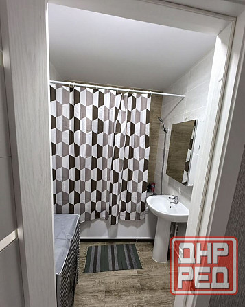 Сдаётся двухкомнатная квартира в Калининском районе, ул. Марии Ульяновой, 56 ( Донецк - изображение 1