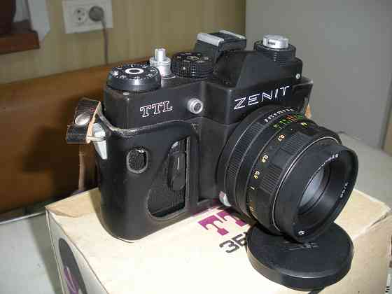 продам фотоаппарат Зенит-ттл Макеевка