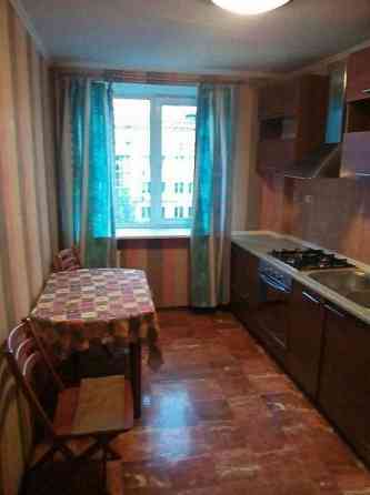 Сдам уютную 3 к. кв., пл. Ленина, в офис ехать не нужно Донецк