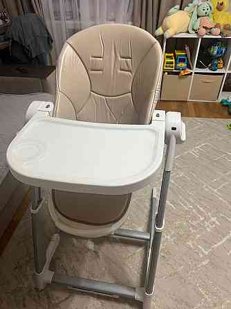 Стульчик для кормления с электрокачелей от 0 Pituso Trio Донецк
