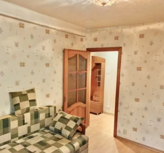 продается отличная 2к. с ремонтом на ратникова. Донецк