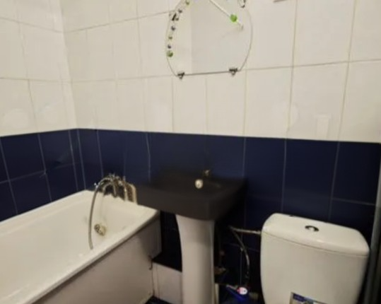 продажа, 2к донбасский переулок, б-ца калинина Донецк