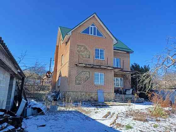 Продам 3- х этажный дом в Будённовском районе Донецк