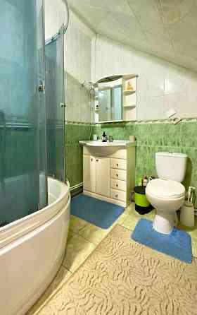 Сдается просторная трехкомнатная квартира в Калининском районе Мед институт Донецк