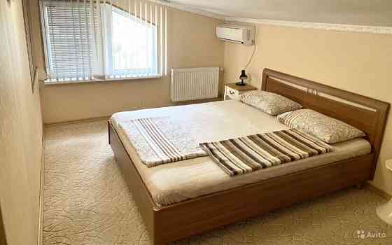 Сдается просторная трехкомнатная квартира в Калининском районе Мед институт Донецк