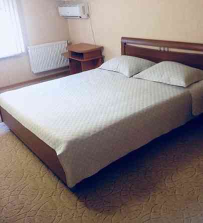 Сдается просторная трехкомнатная квартира в Калининском районе Мед институт Донецк