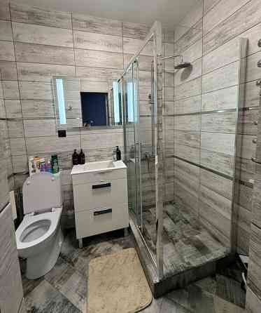 Сдаётся просторная однушка в Калининском районе, ул.м.Ульяновой, 4 этаж Донецк