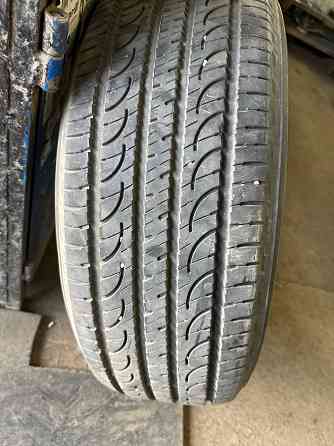 Шины б/у R20 235/55 Yokohama летние. Макеевка