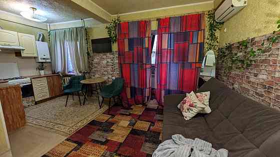 Посуточно/почасово 1-к квартира, центр города, парк Шербакова Донецк