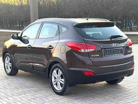 Hyundai ix35 в Шикорном состоянии Донецк