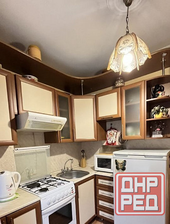 Сдача трехкомнатной квартиры в Калининском районе Донецка, проспект Ильича 24 Донецк - изображение 1