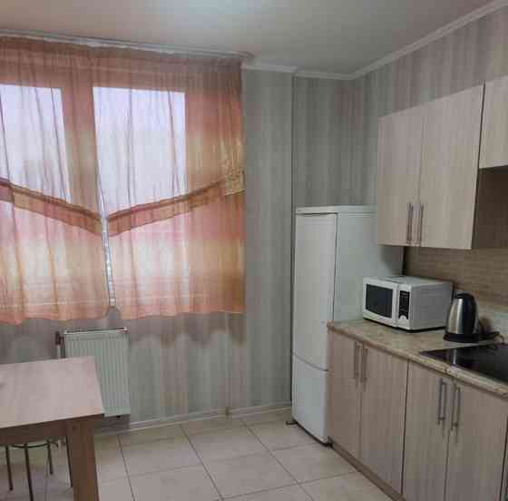 Сдаётся уютная однокомнатная квартира Ленинском районе (Боссе). Просторная площадь 43,5 кв.м. Донецк