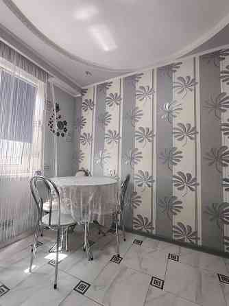 Сдается 2х-комнатная квартира с хорошим и светлым ремонтом. Квартира находится в Калининском районе Донецк