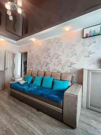 Сдается 2х-комнатная квартира с хорошим и светлым ремонтом. Квартира находится в Калининском районе Донецк