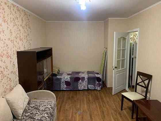 Сдам 1-комнатную квартиру в Кировском районе. Ориентир: ост. Островского Этаж: 1 Площадь: 32 м² Донецк