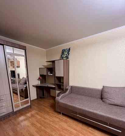 Сдается: Однокомнатная квартира Этаж: 4/5 Район: Будённовский Площадь квартиры: 33м² Донецк