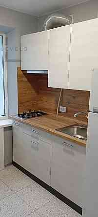 Сдается 1-комнатная квартира Район: Пролетарский Ориентир: Щетинина S: 31 кв.м Донецк